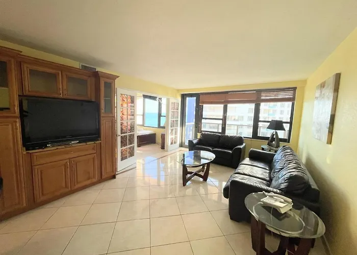 Miami Beach Hotels with Balcony