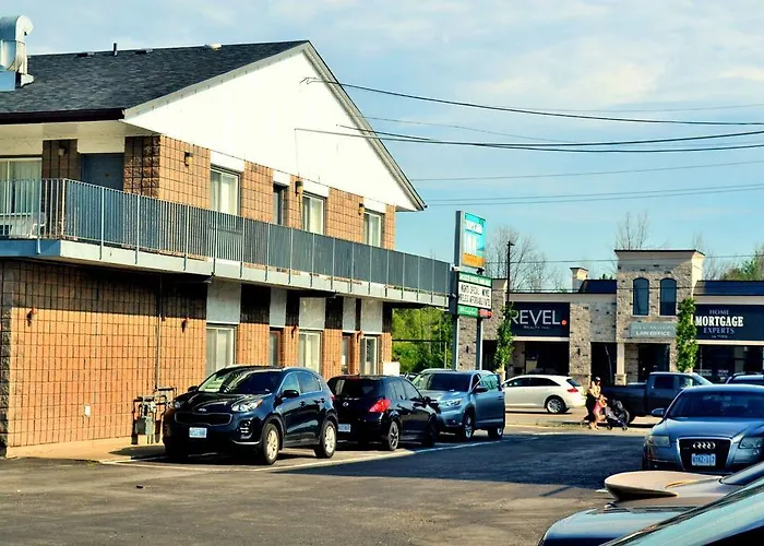 Niagara Falls Hotels with Balcony