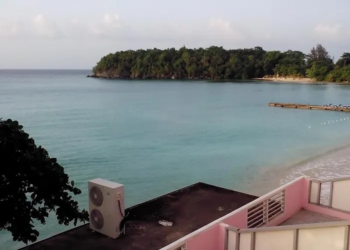 Ocho Rios Hotels with Balcony