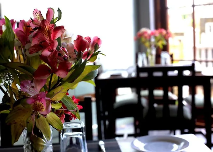 Nuwara Eliya Hotels with Balcony